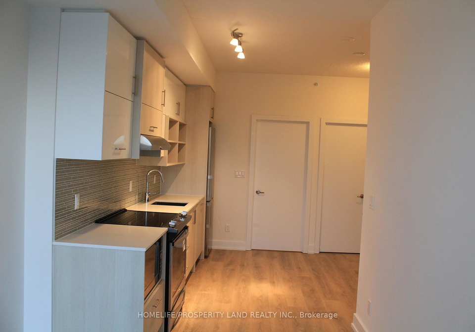 150-fairview-mall-drive-north-york-ontario-c12246512