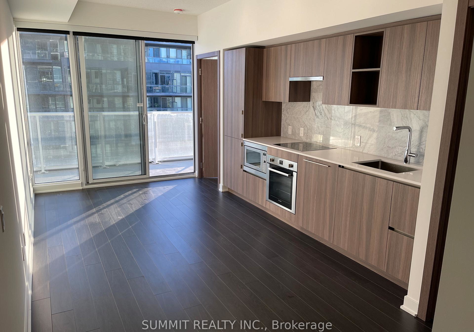 19-bathurst-street-toronto-ontario-c12246538