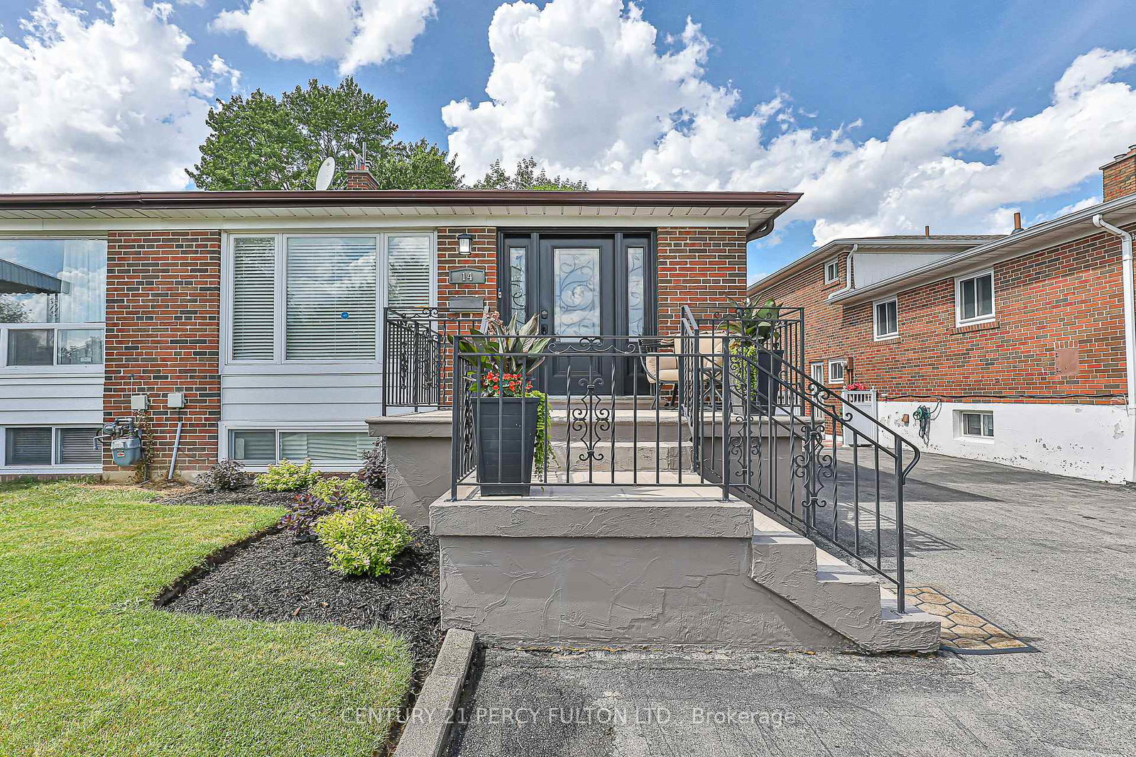 14-painswick-crescent-north-york-ontario-c12246589