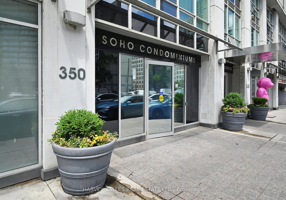 350-wellington-street-w-toronto-ontario-c12246600
