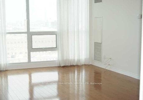 16-yonge-street-toronto-ontario-c12246963