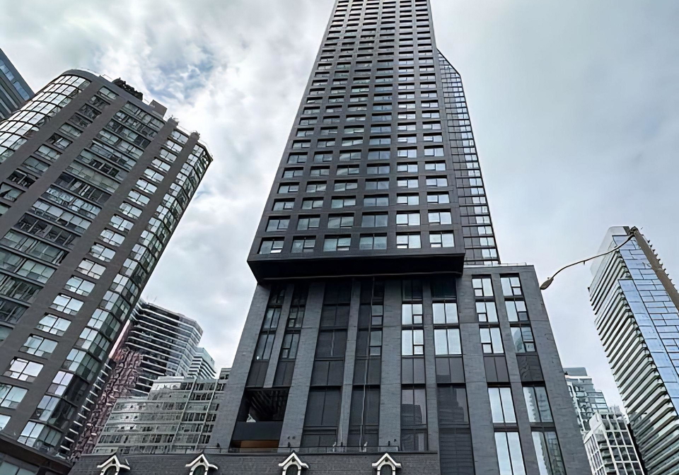 8-wellesley-street-w-toronto-ontario-c12247147