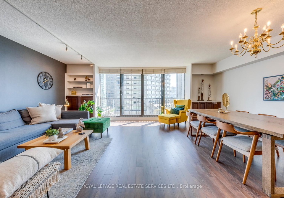 33-harbour-square-se-toronto-ontario-c12247290