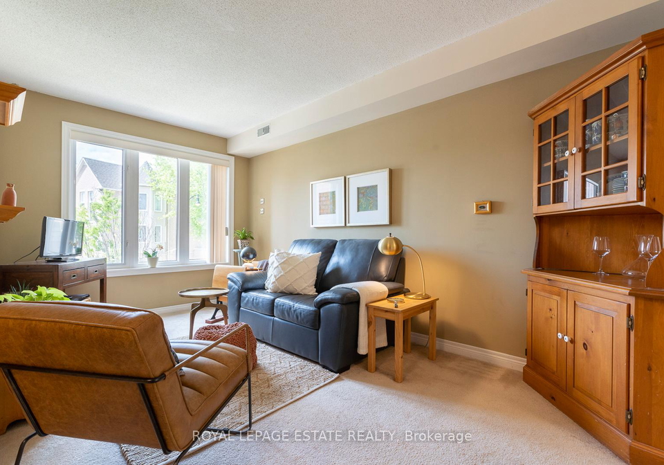 76-aerodrome-crescent-east-york-ontario-c12247298