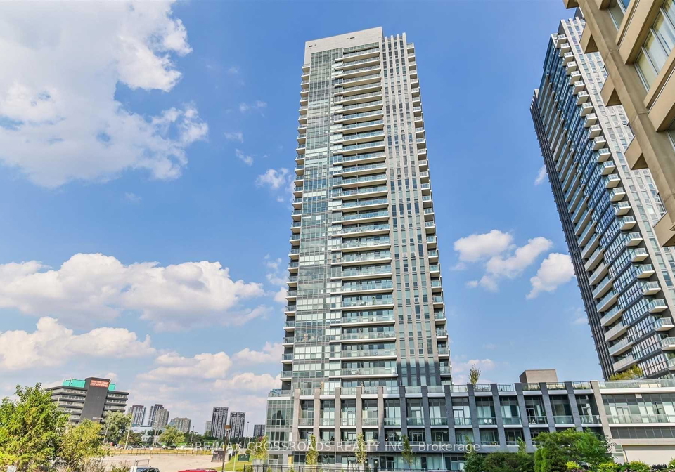6-sonic-way-east-york-ontario-c12247362