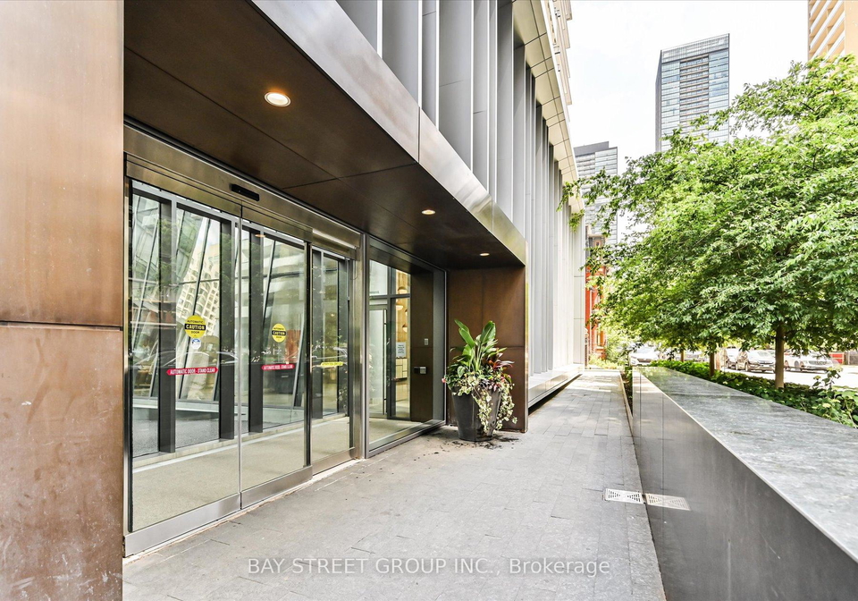 50-charles-street-e-toronto-ontario-c12247566