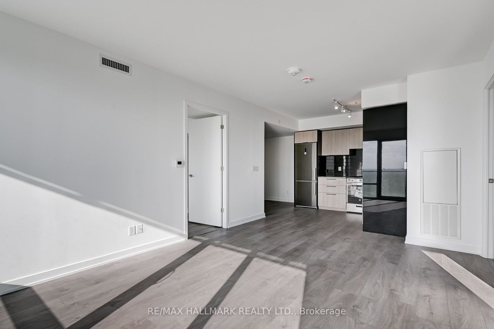 501-yonge-street-toronto-ontario-c12247731