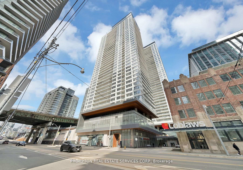 19-bathurst-street-toronto-ontario-c12247801