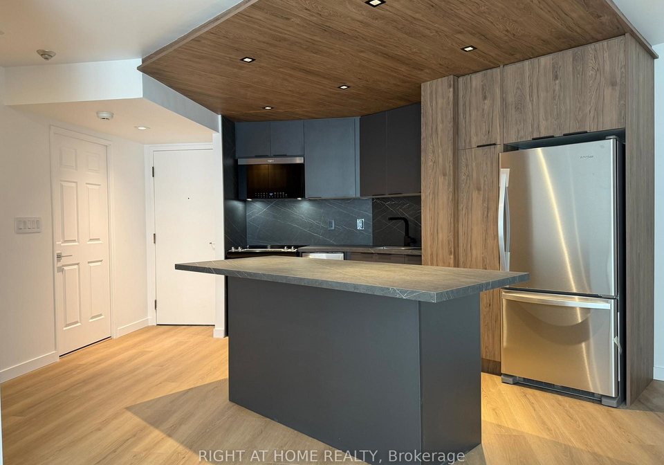 7-carlton-street-toronto-ontario-c12248405