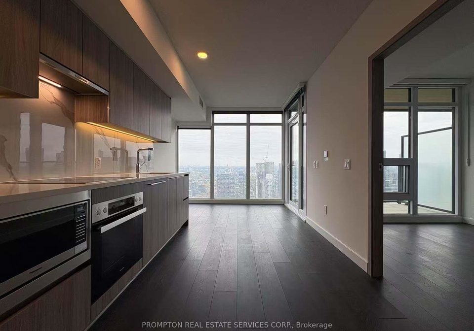 1-concord-cityplace-way-toronto-ontario-c12248479
