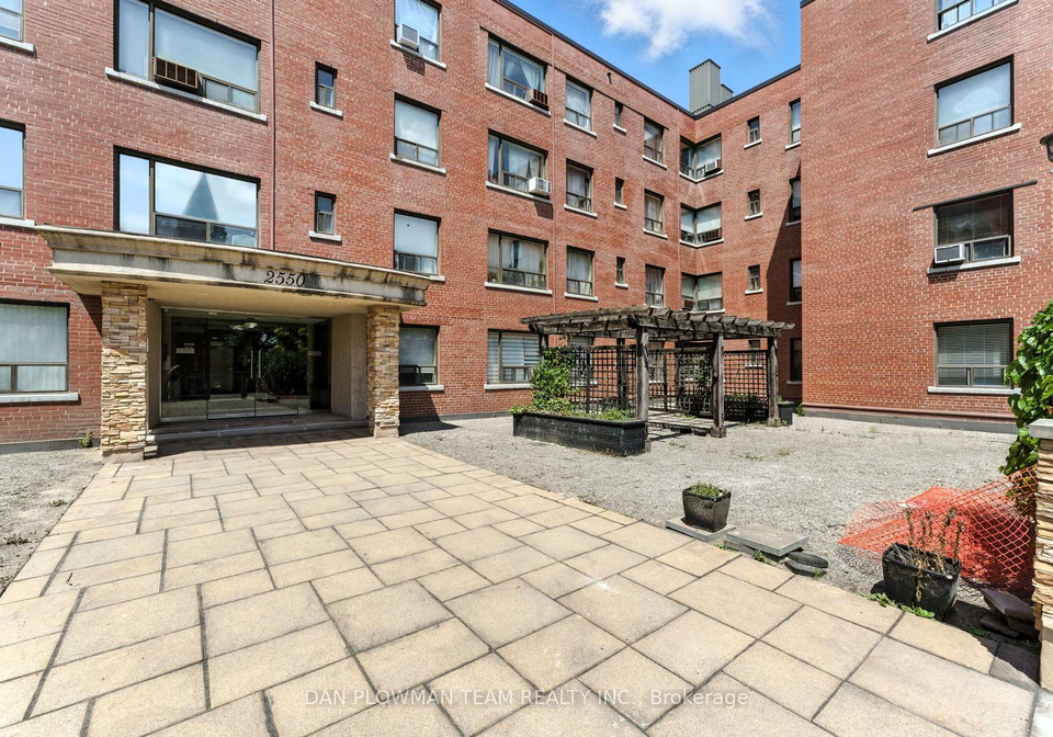 2550-bathurst-street-toronto-ontario-c12248576