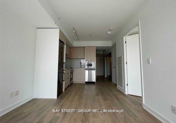 501-yonge-street-toronto-ontario-c12248594