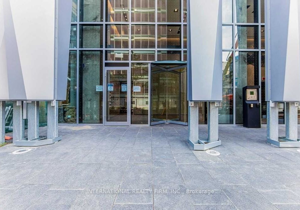 1-yorkville-avenue-toronto-ontario-c12248651