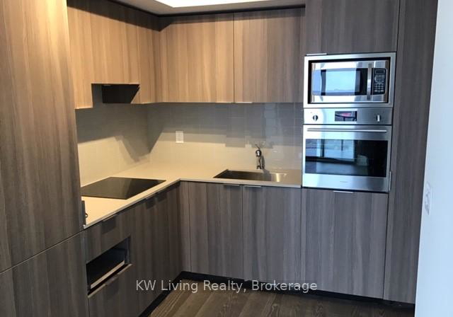 11-wellesley-street-w-toronto-ontario-c12248697