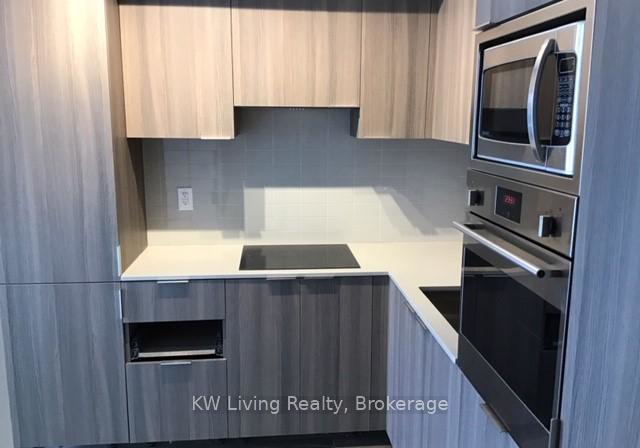 11-wellesley-street-w-toronto-ontario-c12248697