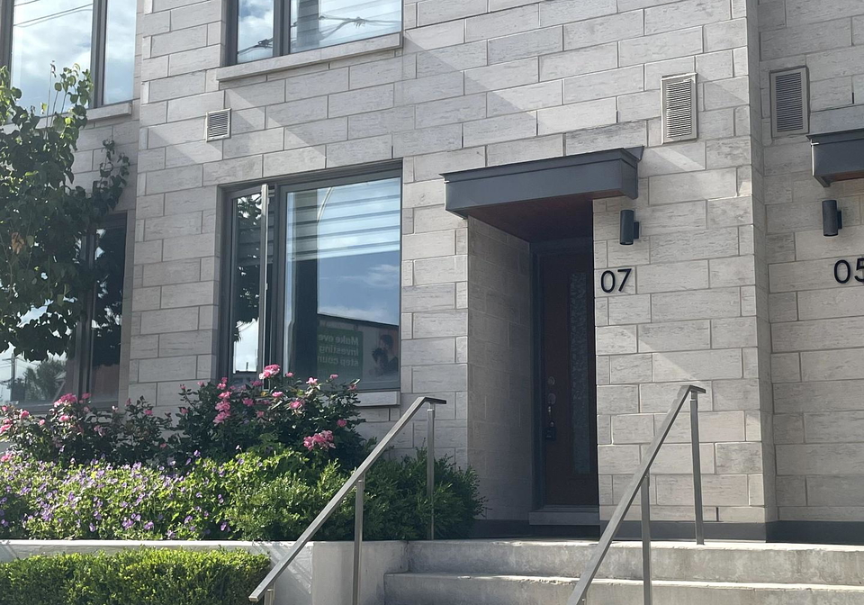 270-davenport-street-toronto-ontario-c12248947