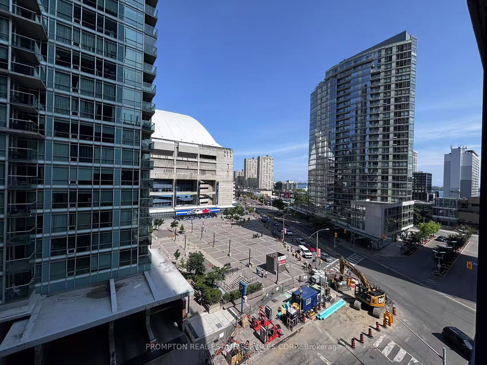 1-concord-cityplace-way-toronto-ontario-c12248970