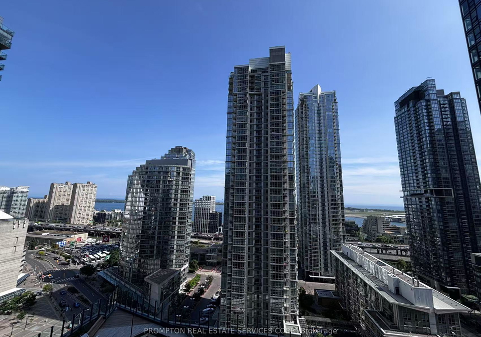 1-concord-cityplace-way-toronto-ontario-c12248974