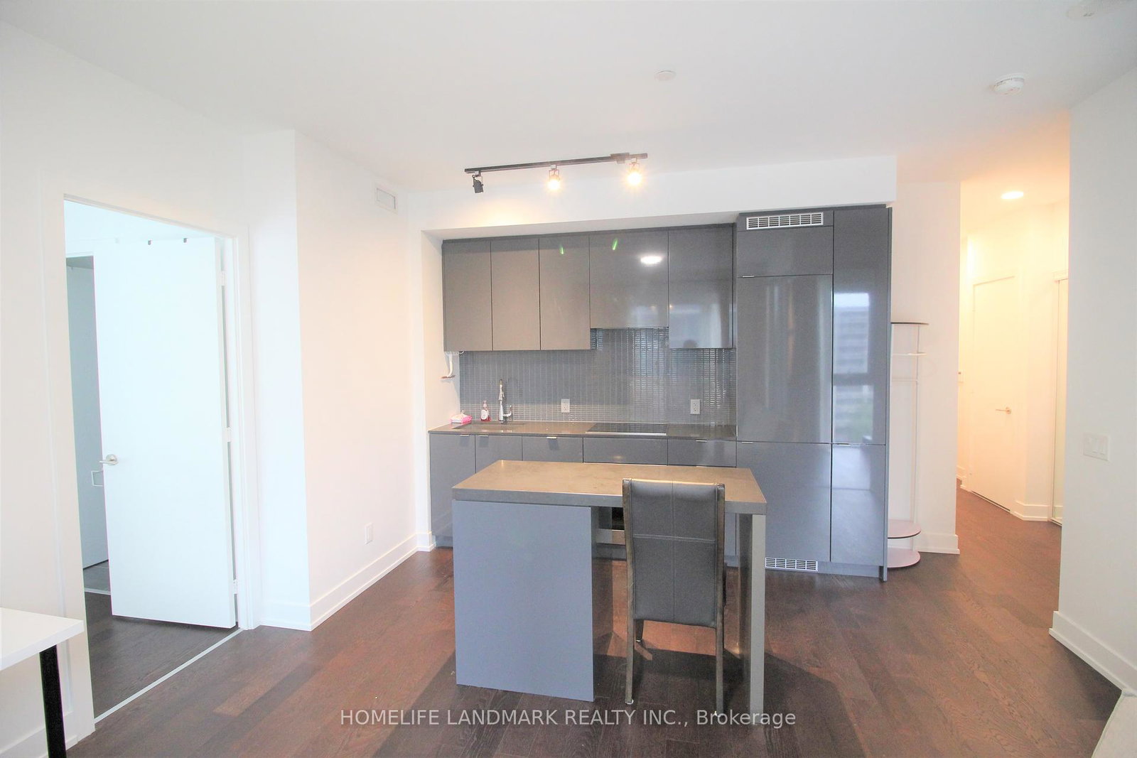 7-grenville-street-toronto-ontario-c12249168
