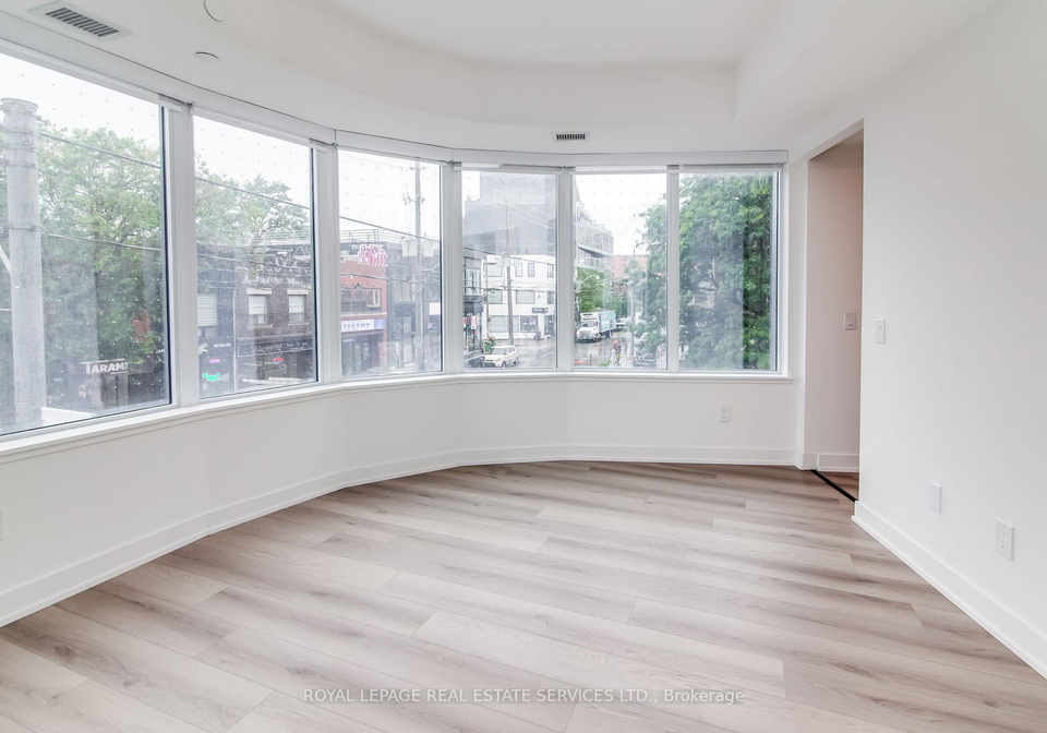 5-lakeview-avenue-toronto-ontario-c12249420