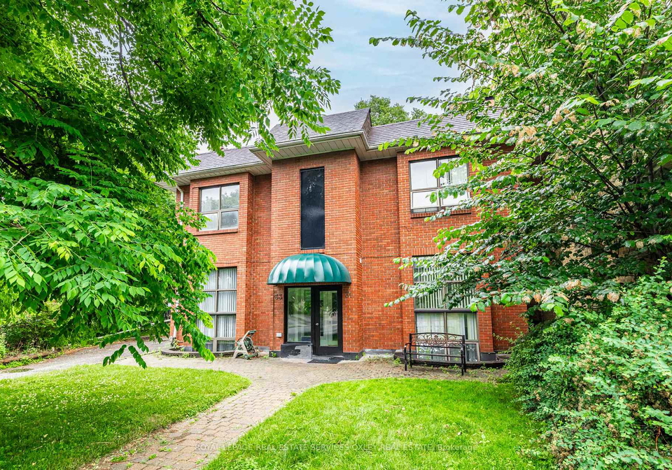31-glebe-road-e-toronto-ontario-c12249602