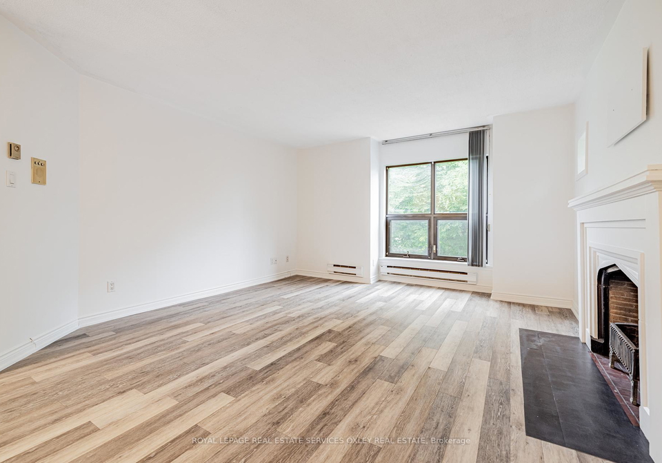 31-glebe-road-e-toronto-ontario-c12249602