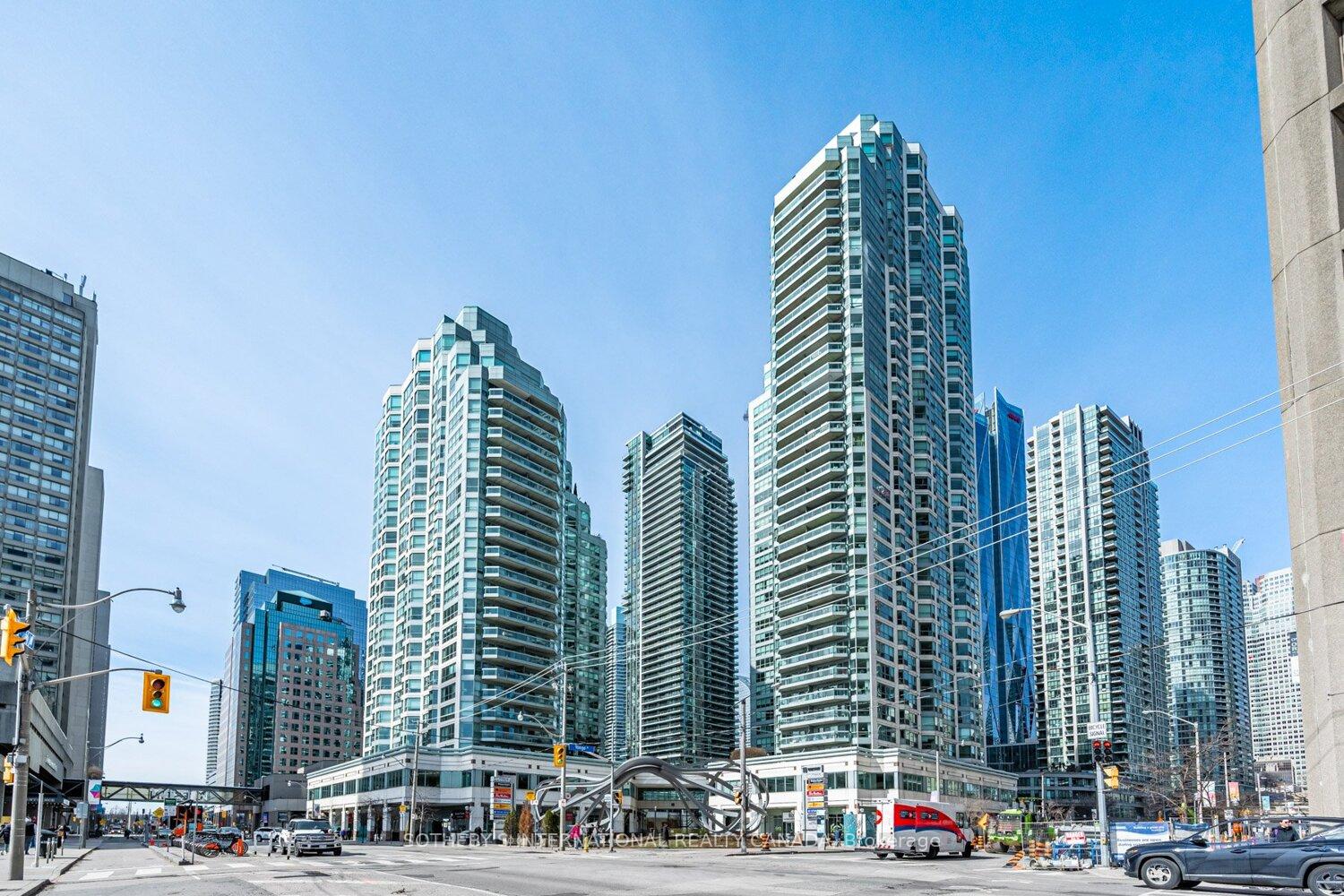 10-queens-quay-w-toronto-ontario-c12249692
