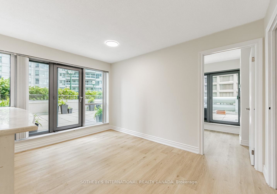 10-queens-quay-w-toronto-ontario-c12249692