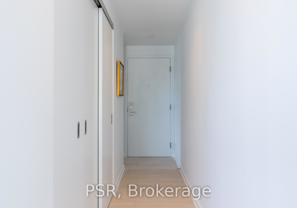 60-colborne-street-e-toronto-ontario-c12249786