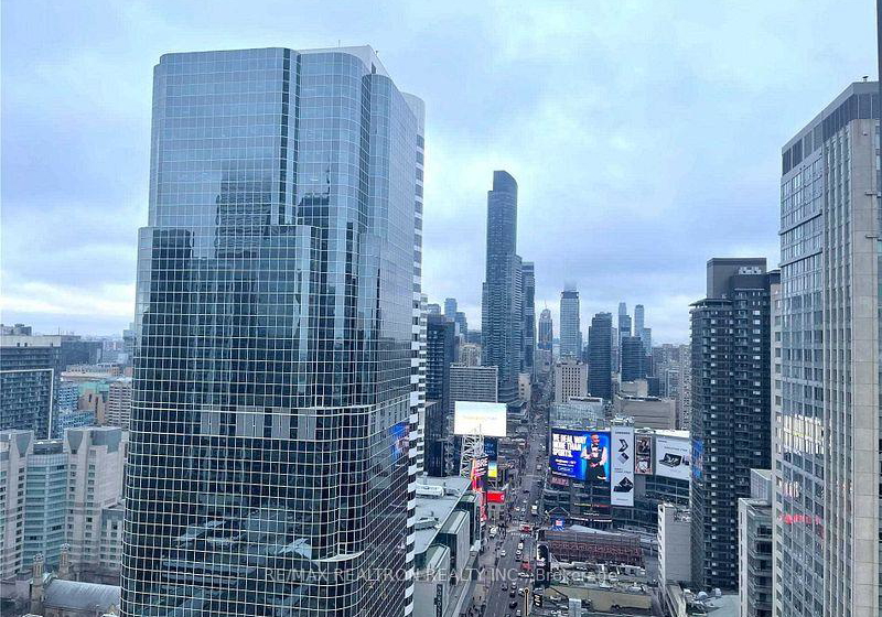197-yonge-street-toronto-ontario-c12249966