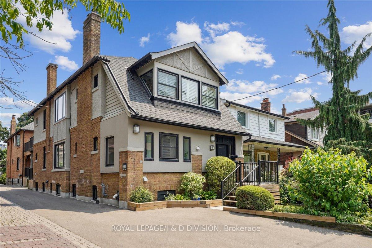 17a-humewood-drive-toronto-ontario-c12250163