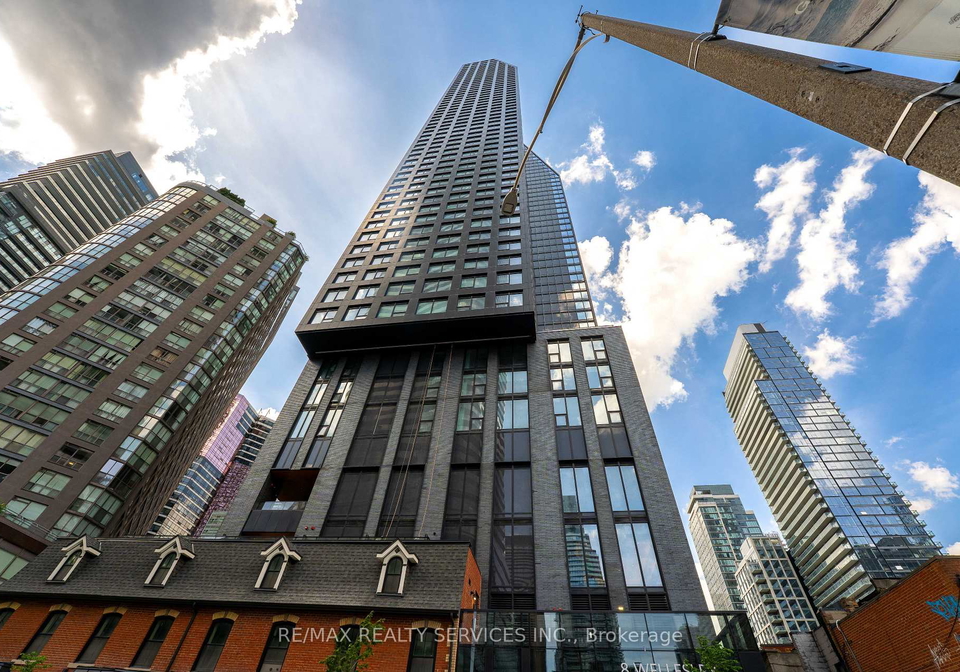 8-wellesley-street-toronto-ontario-c12250380