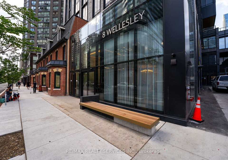 8-wellesley-street-toronto-ontario-c12250380