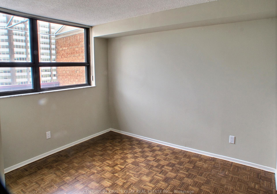 120-st-patrick-street-toronto-ontario-c12250388