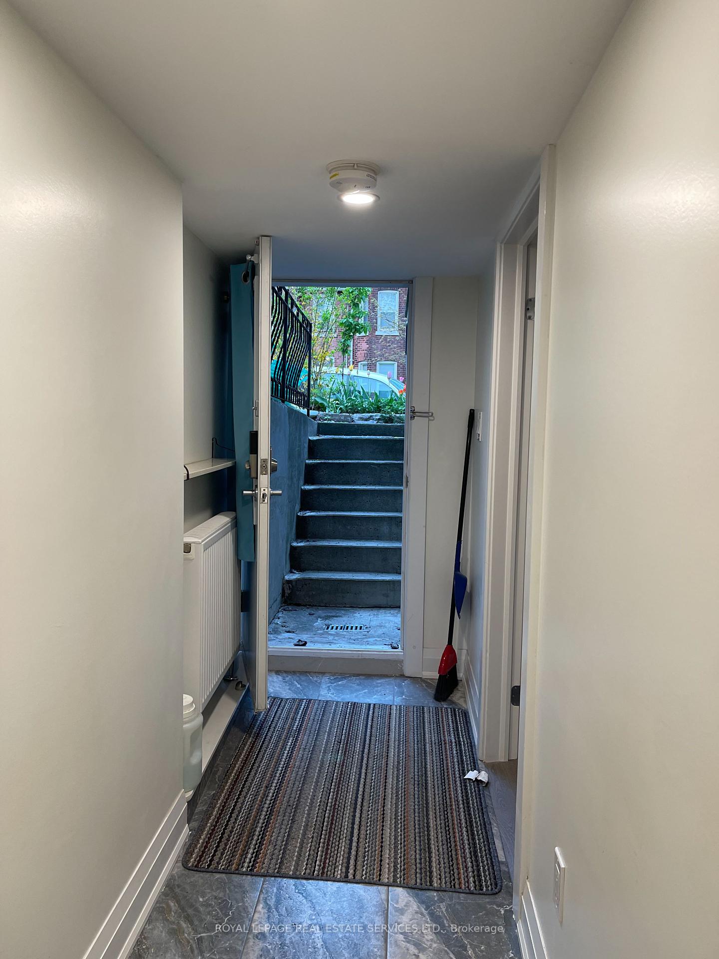 488-lansdowne-avenue-toronto-ontario-c12250500