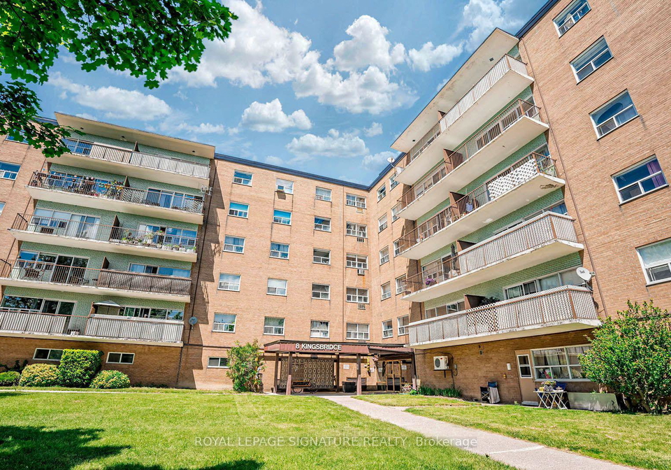 8-kingsbridge-court-toronto-ontario-c12250670