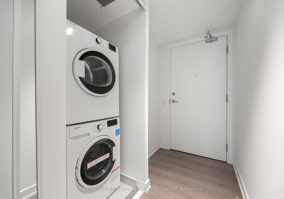 8-wellesley-street-w-toronto-ontario-c12250693
