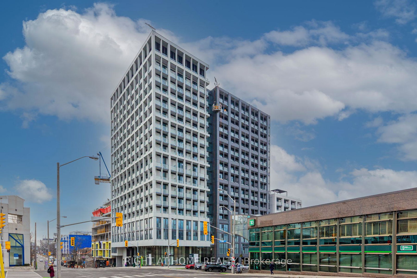 2020-bathurst-street-toronto-ontario-c12250937
