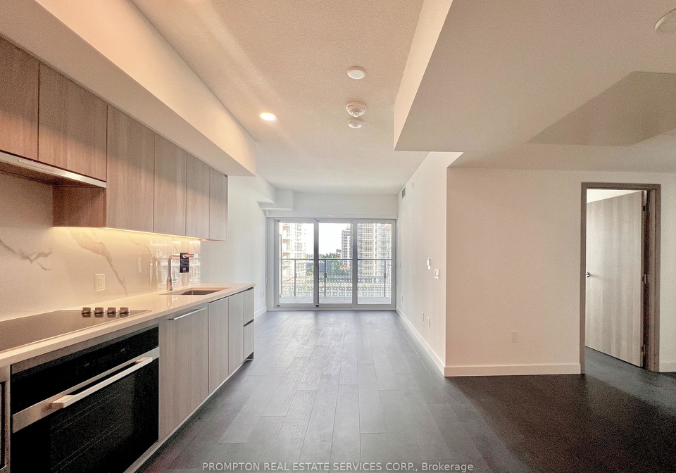 3-concord-cityplace-way-toronto-ontario-c12251061