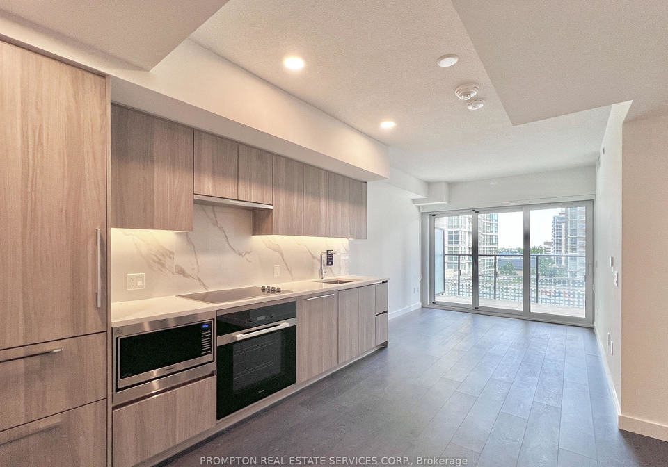 3-concord-cityplace-way-toronto-ontario-c12251061