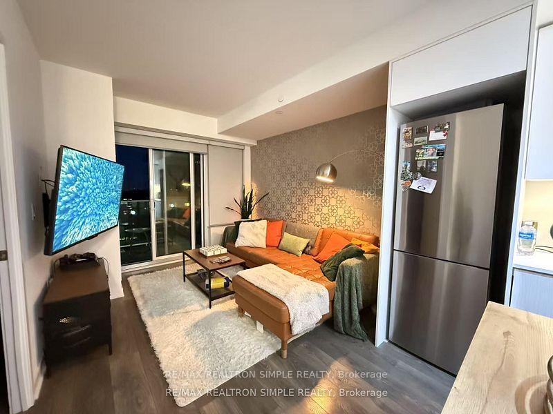 99-broadway-avenue-toronto-ontario-c12251101