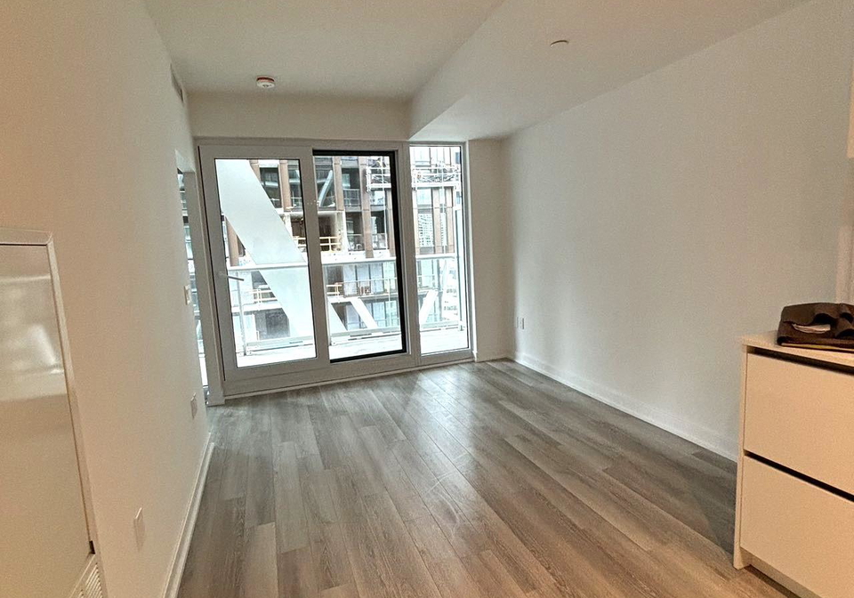 230-simcoe-street-toronto-ontario-c12251300
