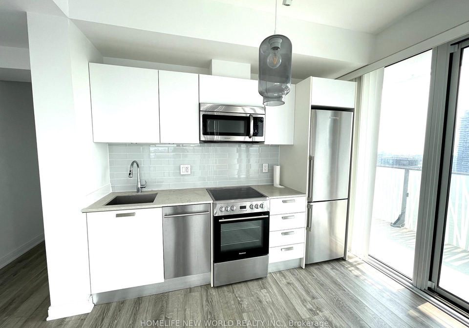 42-charles-street-e-toronto-ontario-c12251374