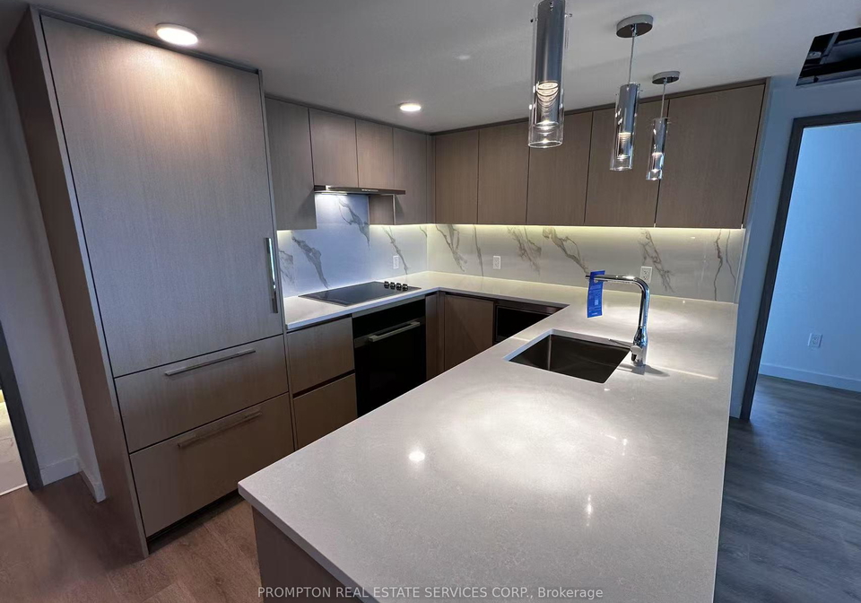 3-concord-cityplace-way-toronto-ontario-c12251458