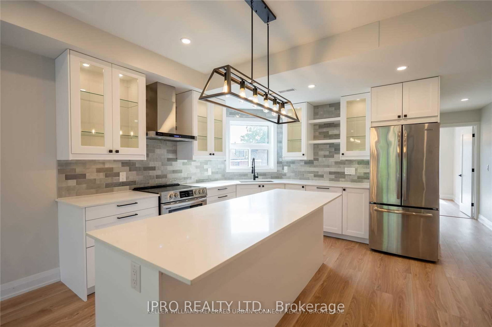 12-montrose-avenue-toronto-ontario-c12251508