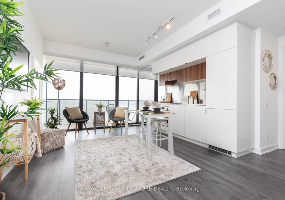 185-roehampton-avenue-e-toronto-ontario-c12251662