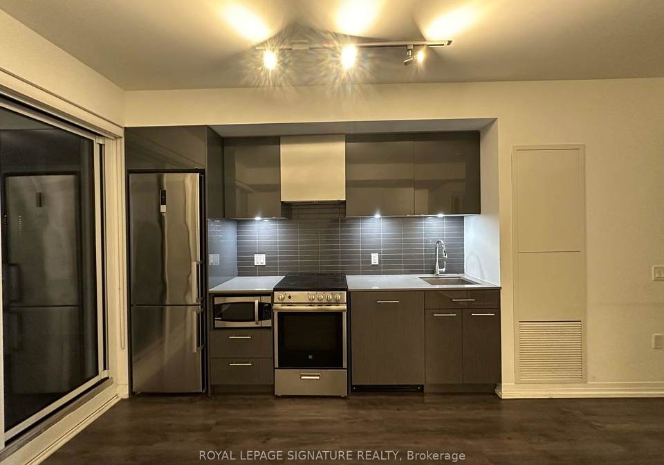 251-jarvis-street-toronto-ontario-c12252100