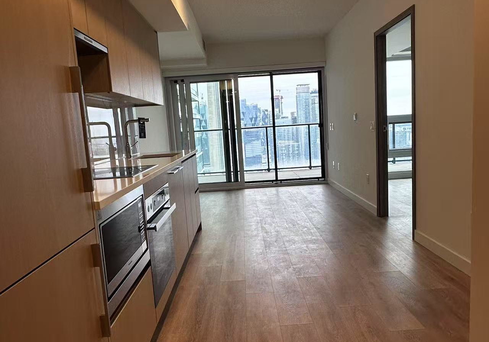 3-concord-cityplace-way-toronto-ontario-c12252220