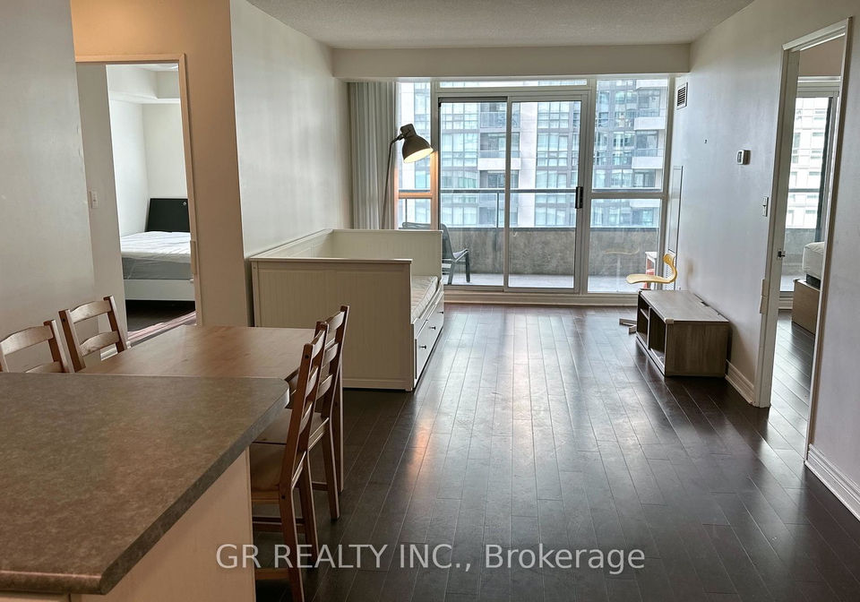 23-hollywood-avenue-north-york-ontario-c12252250