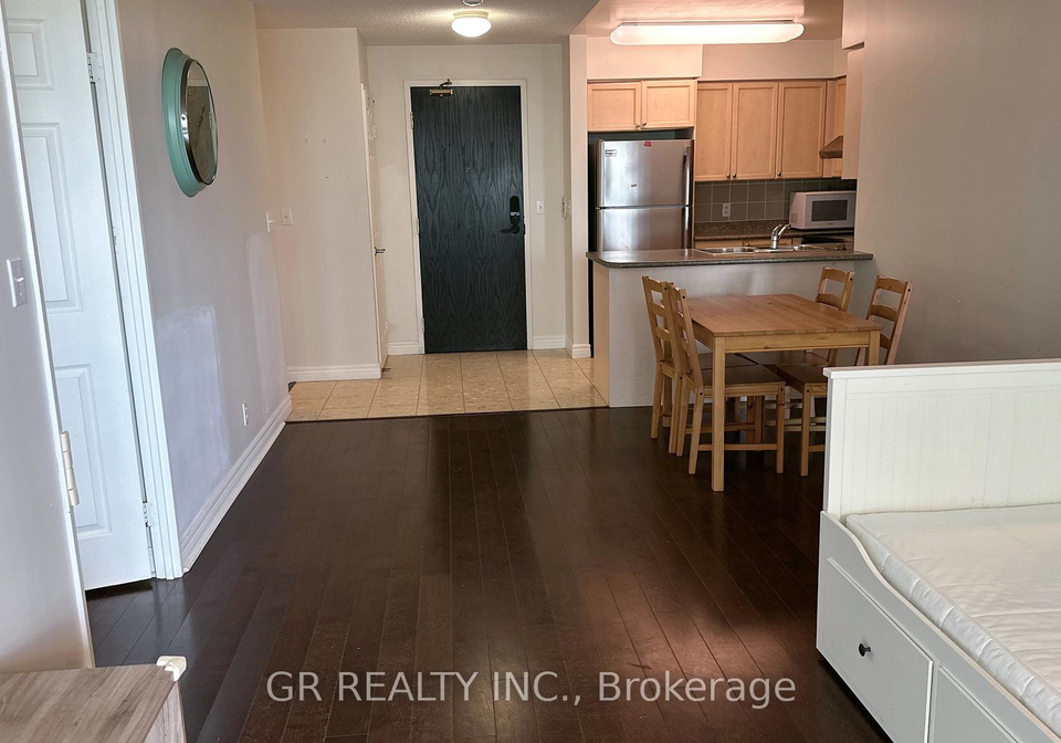 23-hollywood-avenue-north-york-ontario-c12252250